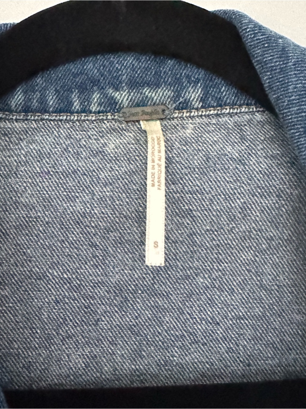 Free People Distressed Cropped Blue Denim Jacket - Picture 2 of 6